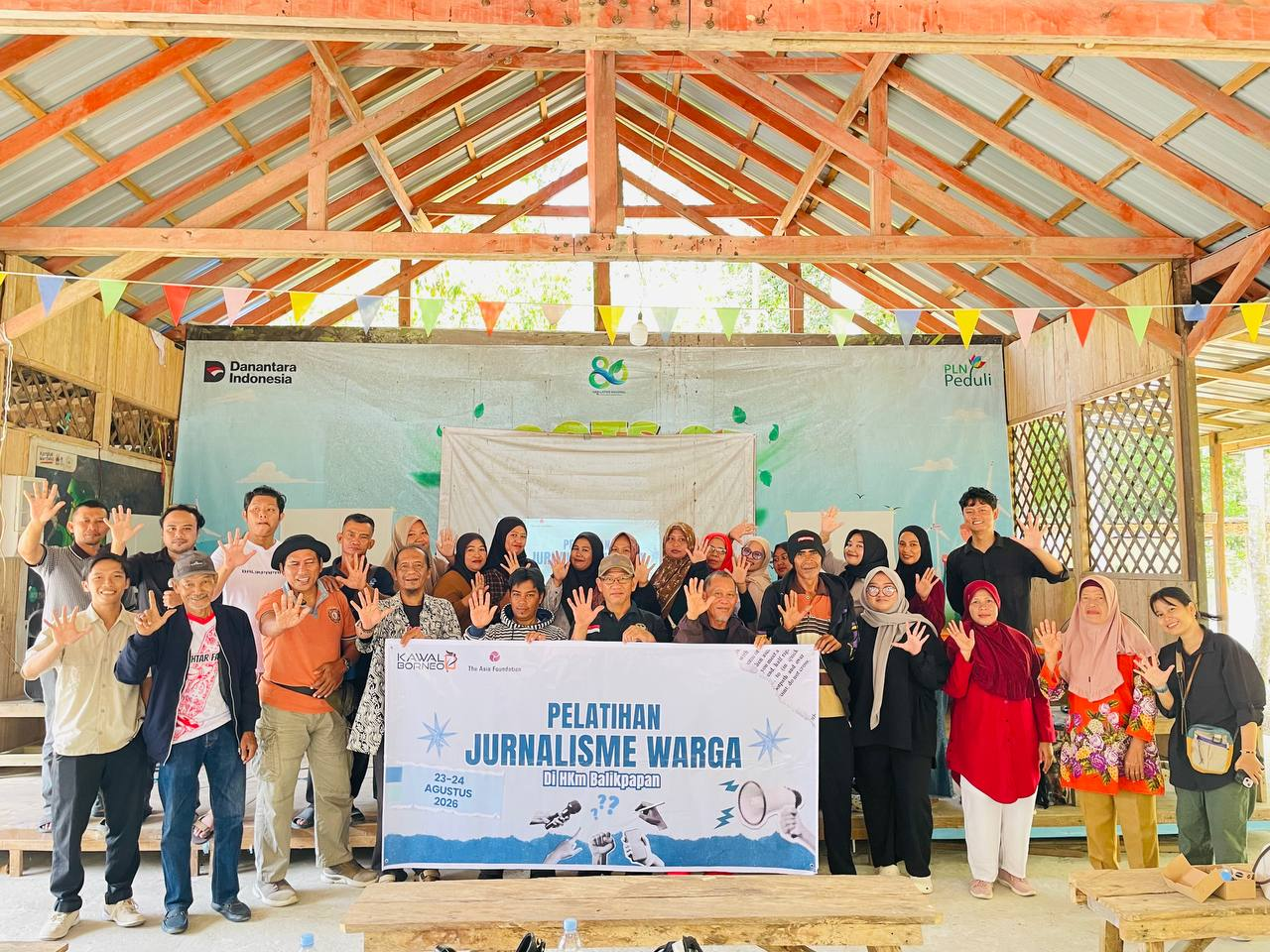 Pelatihan Jurnalis Warga HKm Balikpapan